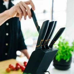 Outlet π Fiskars Edge Knife Block With 5 Knives π 12 Outlet π Fiskars Edge Knife Block With 5 Knives π -Alessi shop 1003099 FiskarsEMEA 03 edge knife block with 5 knives