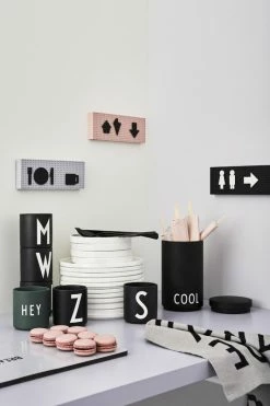 Outlet 💯 Design Letters Cool Wine Cooler, Black ❤️ 12 Outlet 💯 Design Letters Cool Wine Cooler, Black ❤️ -Alessi shop 20203111