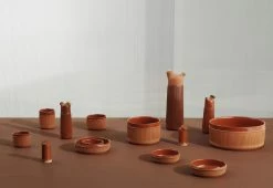 Discount 🎁 Normann Copenhagen Junto Salt Shaker 😍 -Alessi shop 3610 Normann Copenhagen Junto Terracotta Group 01 1