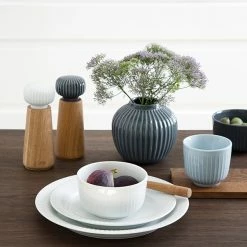 Flash Sale ❤️ Kähler 🔨 Hammershøi Grinder, 13 Cm, White 🔔 7 Flash Sale ❤️ Kähler 🔨 Hammershøi Grinder, 13 Cm, White 🔔 -Alessi shop 46KAhler iso HV