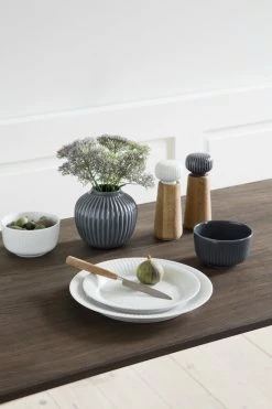 Cheapest 🥰 Kähler 🔨 Hammershøi Grinder, 17,5 Cm, White 🔔 8 Cheapest 🥰 Kähler 🔨 Hammershøi Grinder, 17,5 Cm, White 🔔 -Alessi shop Hammersh i 005 1