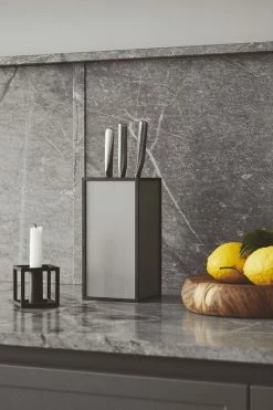 Outlet π By Lassen K'Block Knife Holder/container, Dark Grey π₯° 7 Outlet π By Lassen K'Block Knife Holder/container, Dark Grey π₯° -Alessi shop Heg Mller 210622 byLassen Sllerd og kvanum10704