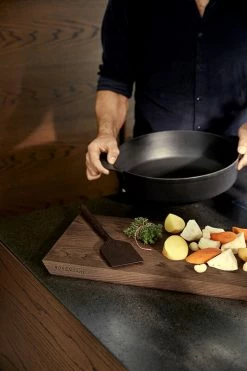 Outlet 🔥 Rosendahl RÅ Spatula, Ash ❤️ 11 Outlet 🔥 Rosendahl RÅ Spatula, Ash ❤️ -Alessi shop Rosendahl 2022 23109 23105 01 1