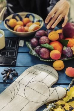 Discount βοΈ Saana Ja Olli Unien Talo Pot Holder/trivet, Black π 9 Discount βοΈ Saana Ja Olli Unien Talo Pot Holder/trivet, Black π -Alessi shop Saana ja Olli Unien talo 16 Suvi Kes l inen hires