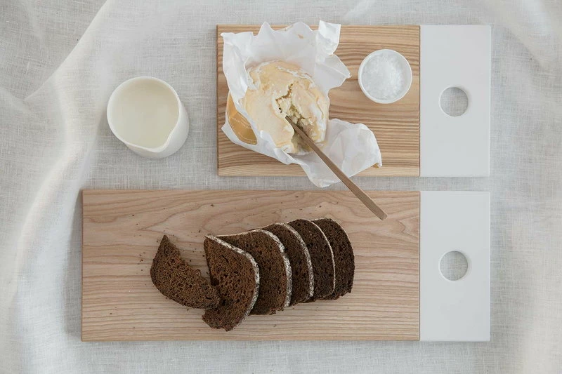 Deals π Muoto2 Pala Cutting Board, Small, White - Ash π 4 Deals π Muoto2 Pala Cutting Board, Small, White - Ash π - Image 2