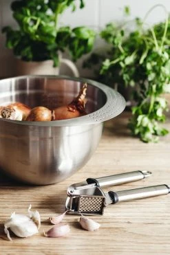 Outlet 😍 Heirol Steely Garlic Press, 18 Cm 🎁 -Alessi shop valkosipulinpuristin steely 2